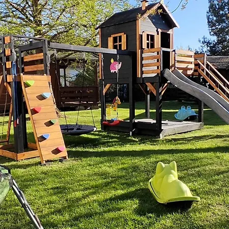 Jaskolcze Gniazdo * Dziwnówek