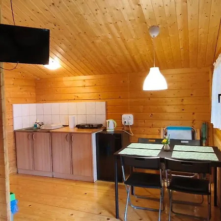 Jaskolcze Gniazdo Lodge Dziwnówek