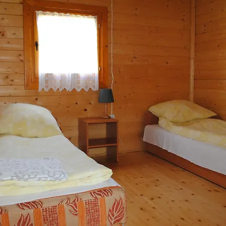 Jaskolcze Gniazdo Lodge Dziwnówek