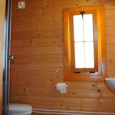 Jaskolcze Gniazdo 山林小屋 Dziwnówek